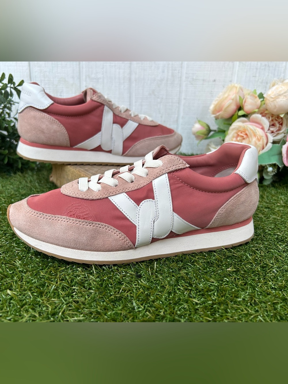 Veronica Beard
Penrose Sneakers $300 Rose Mauve/Chai/Lily size 6 gently used - Picture 5 of 16